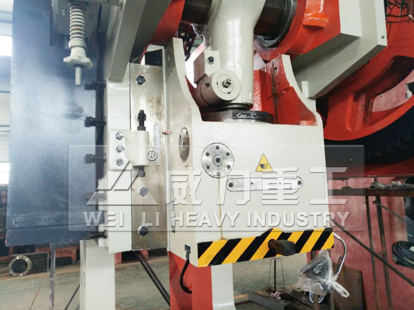 160噸沖床國標(biāo)深喉沖床